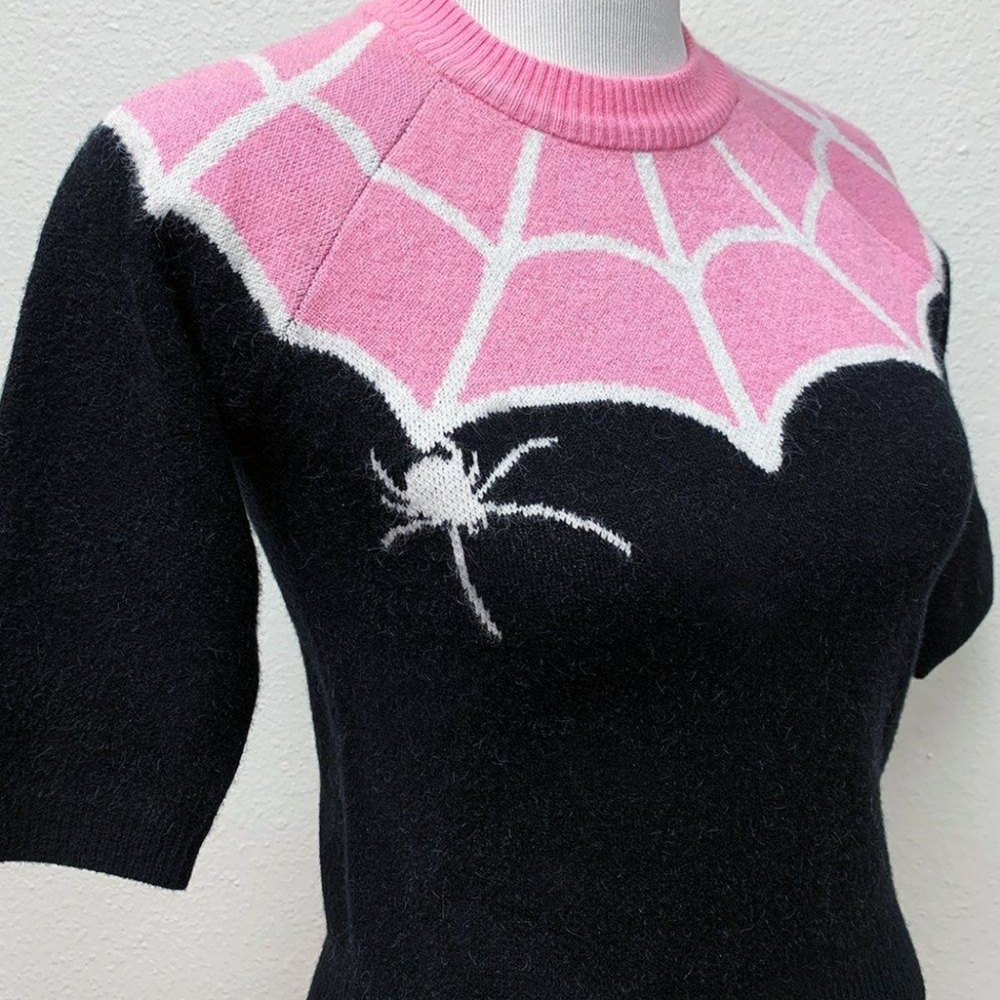 Unique Vintage pink spider sweater